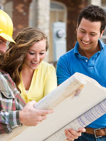 4 Benefits of Hiring a Licensed General Contractor over a Friend hero