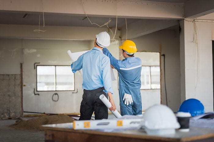 09 Terms Secrets to Finding a Home Renovation Contractor You Can Trust 636541292 May Chanikran