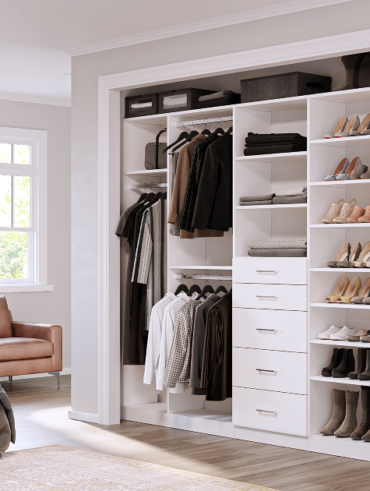 Reach In Closet Ideas for Organized Modern Bedrooms 4 6504bbcb99521980f8dab544 Reach in Closet OGI
